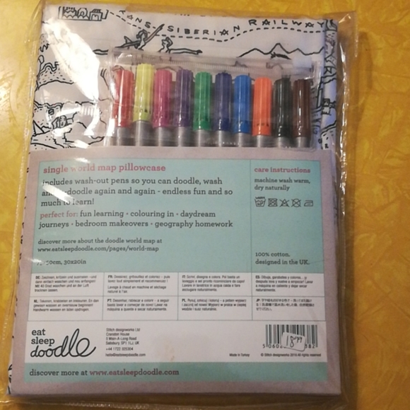 World map pillowcase - Picture 2 of 2